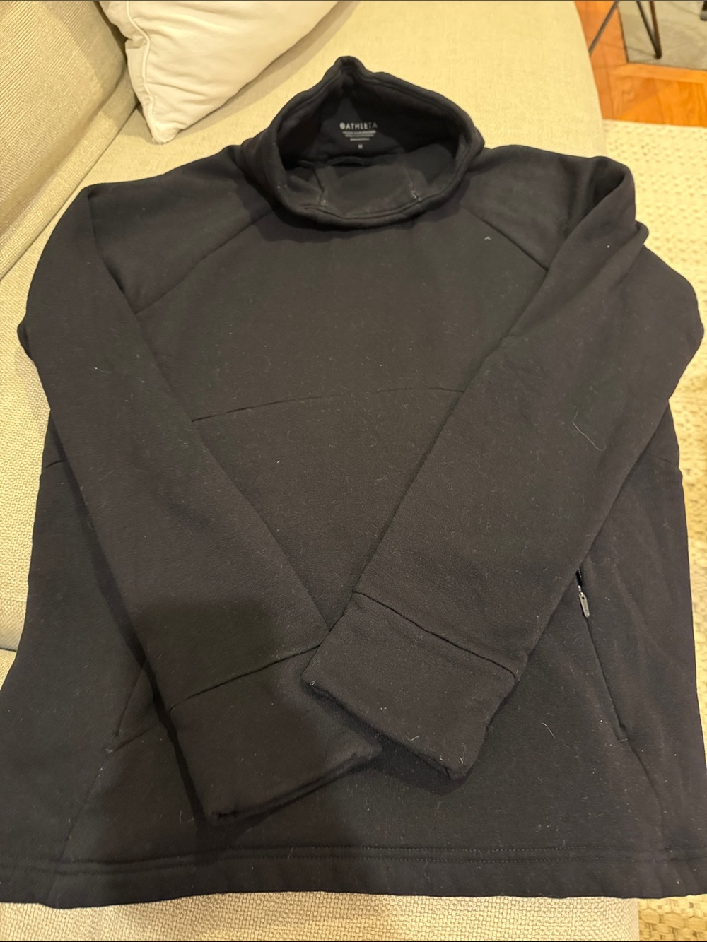 Athleta women’s Black Pullover Sweater
